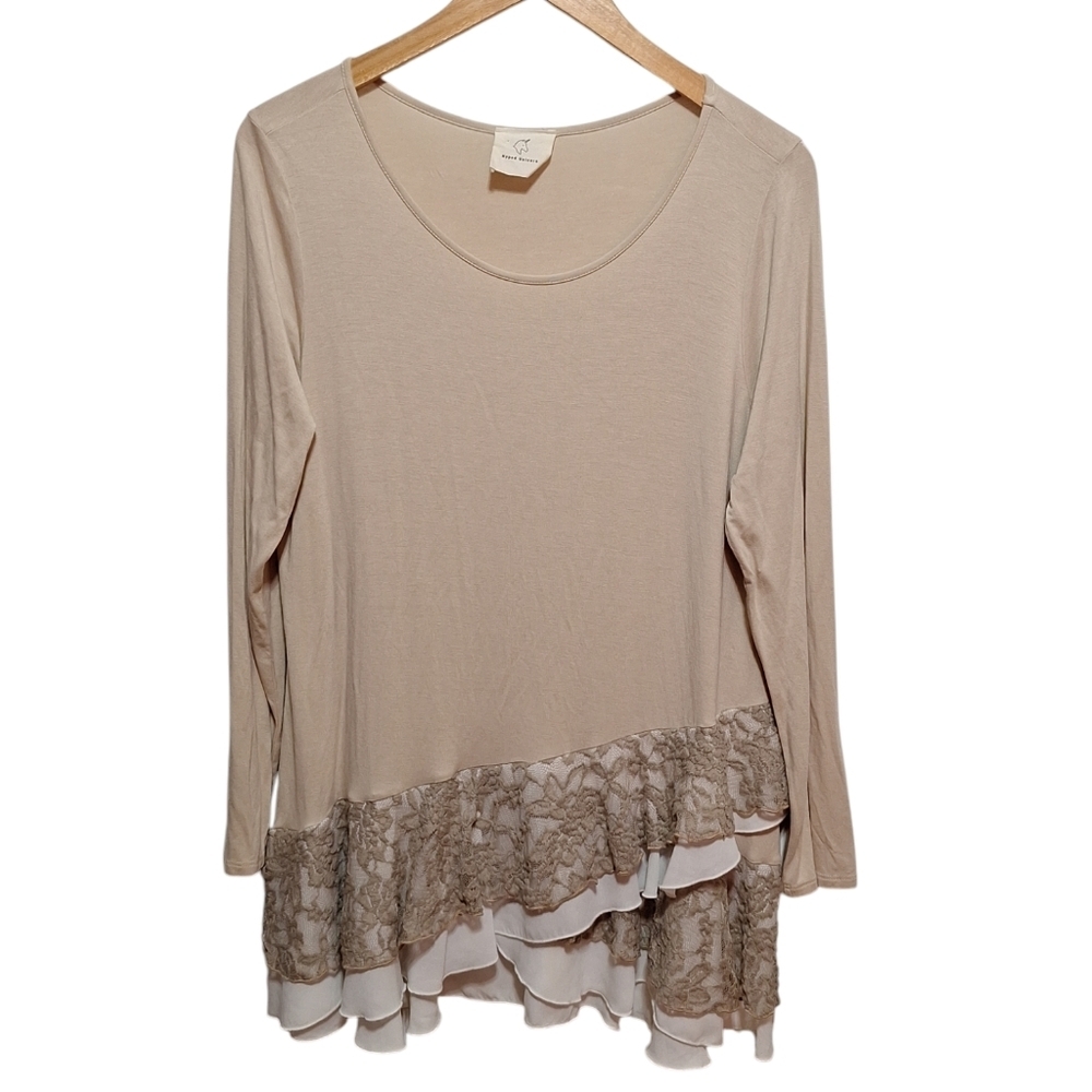 Hyped Unicorn Womens‎ Size L Tan Pullover Top Layered Lace Asymmetrical Stretch